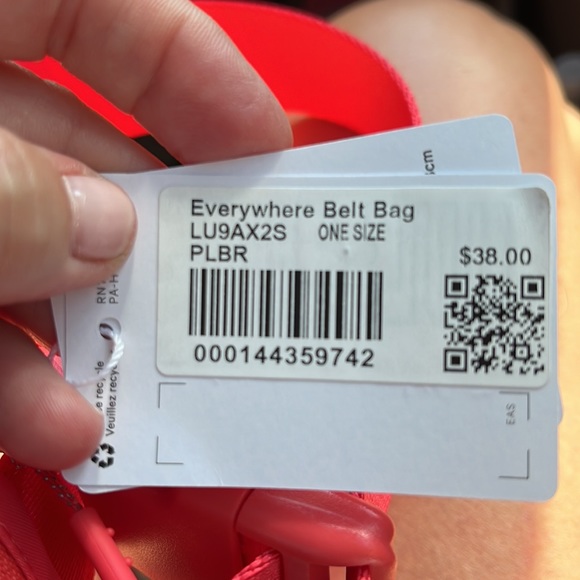 Last One!! NWT Lululemon pale Raspberry belt bag - Picture 7 of 8